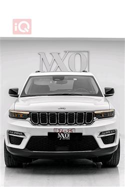 جیپ گراند شیرۆکی